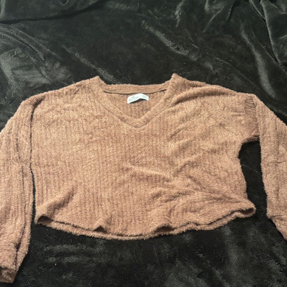 Hollister Brown V-Neck Cropped Sweatshirt